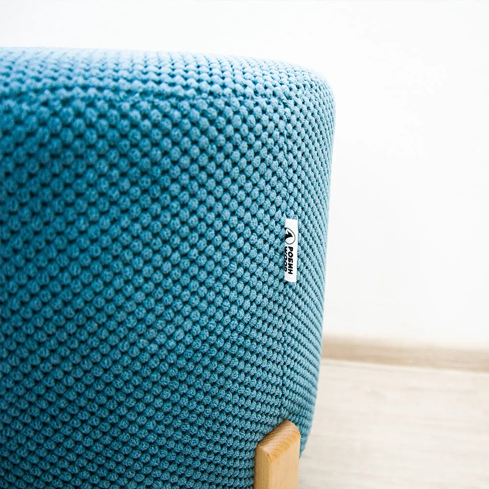 Пуф на деревянных ножках 2