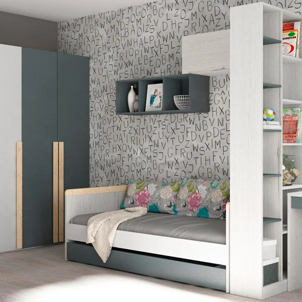 Кровать большая с доп. спальным местом  4