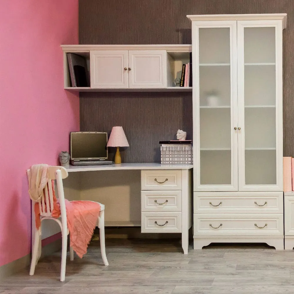 Стеллаж со стеклянными дверцами 9